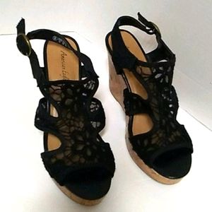 American eagles wedge/shoes sz 8